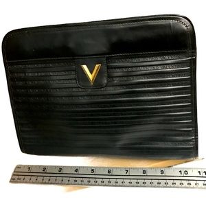 Mario Valentino Clutch
